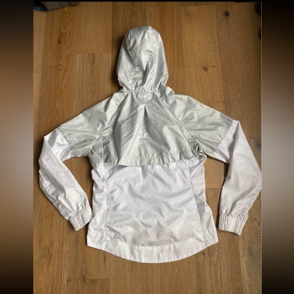 Nike Small/medium windbreaker jacket, Nike jacket - Picture 4 of 9